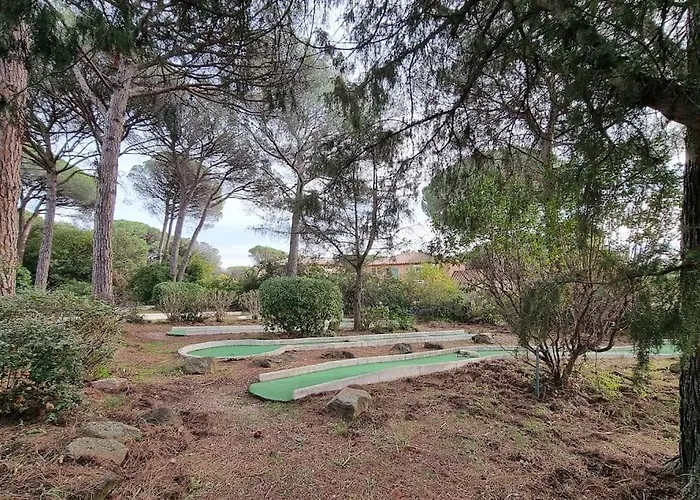 Lägenhet Chez K&d Avec Piscine St Raphael *