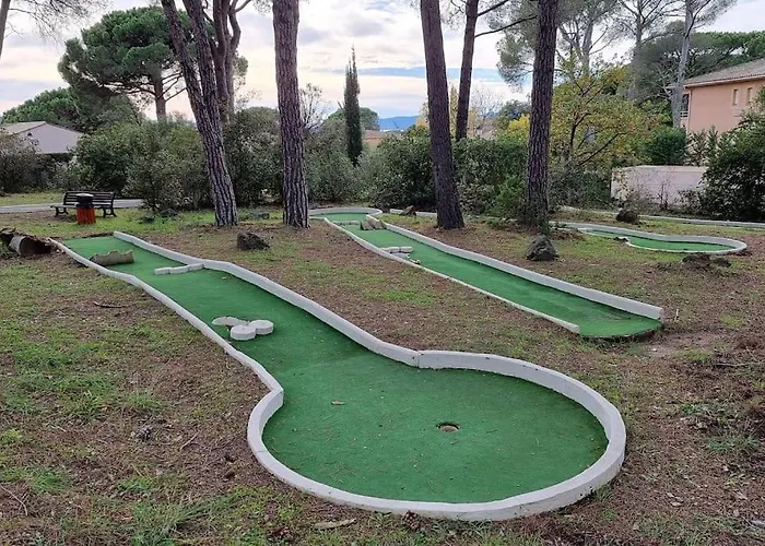 Apartment Chez K&d Avec Piscine St Raphael